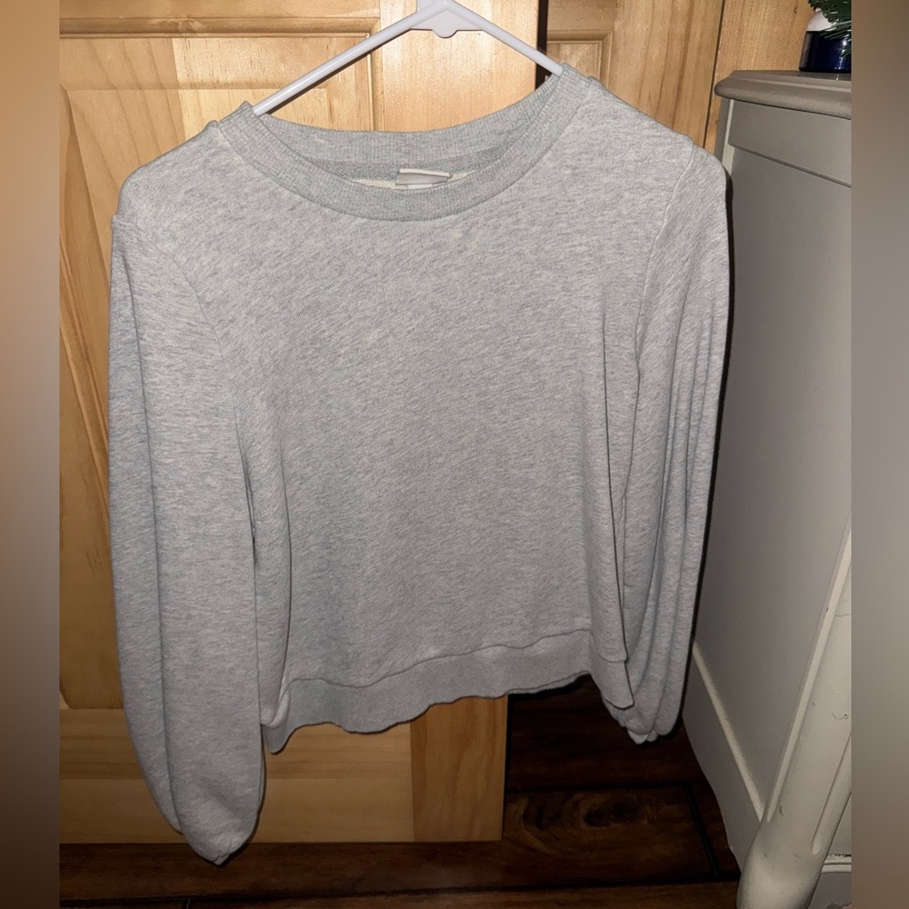 Only wore 2 times. Still in great condition